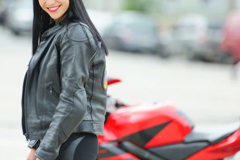 クローゼットをスッキリさせる収納術